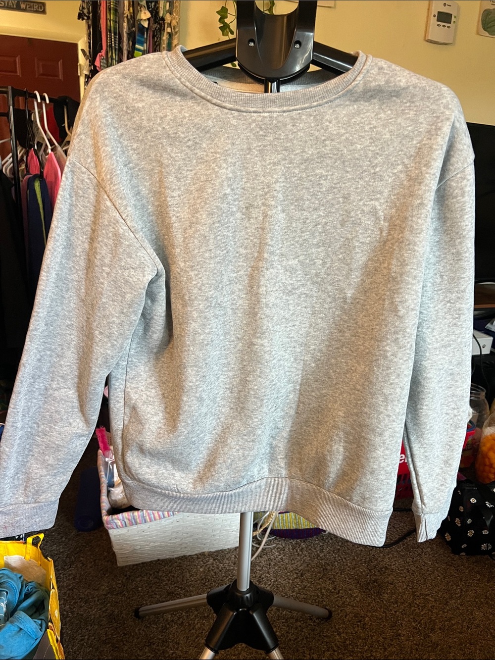 SHEIN Light Gray Crewneck Sweatshirt